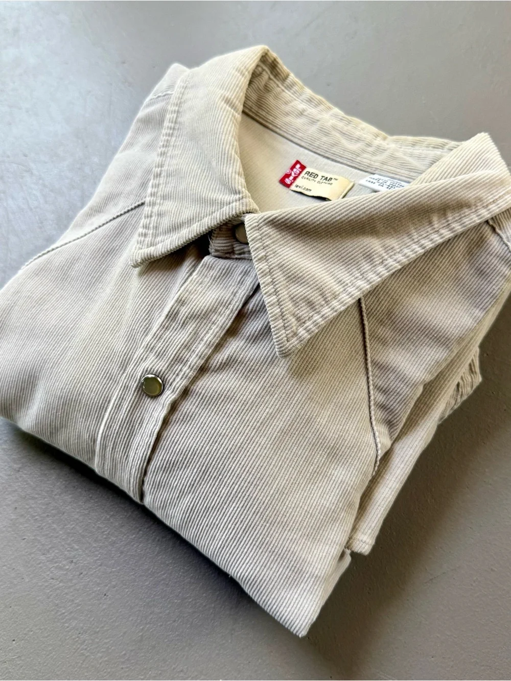 Levi’s Red Tab Beige Corduroy Western Snap Shirt XL